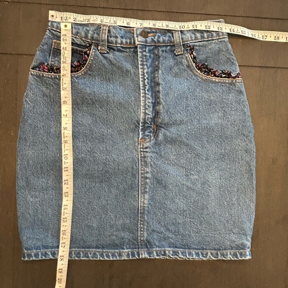 VTG 80s 90s youthful cottagecore whimsy floral fabric detail denim mini skirt 26 - Picture 3 of 6
